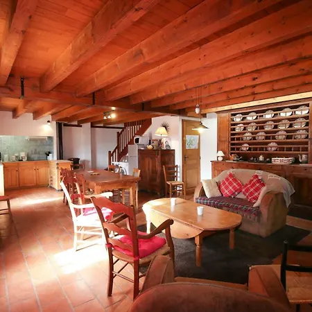 Pyrenees Stone Mountain House